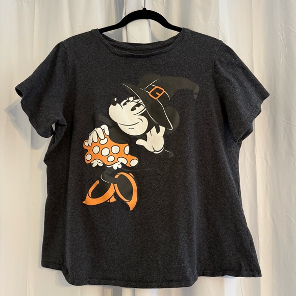 Disney Tops - Disney Minnie Mouse Witch Hat Halloween Graphic T-Shirt Gray Women’s Large